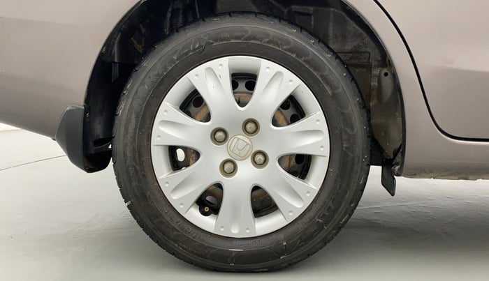 2015 Honda Amaze 1.2 SMT I VTEC, Petrol, Manual, 31,420 km, Right Rear Wheel