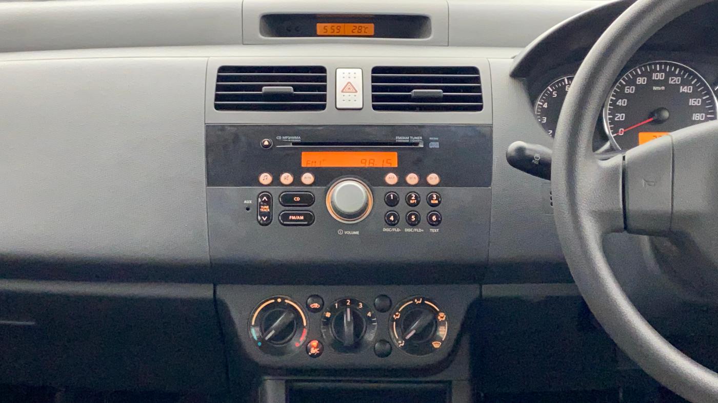 2009 Maruti Swift Dzire VXI 1.3, Petrol, Manual, 28,649 km, Air Conditioner
