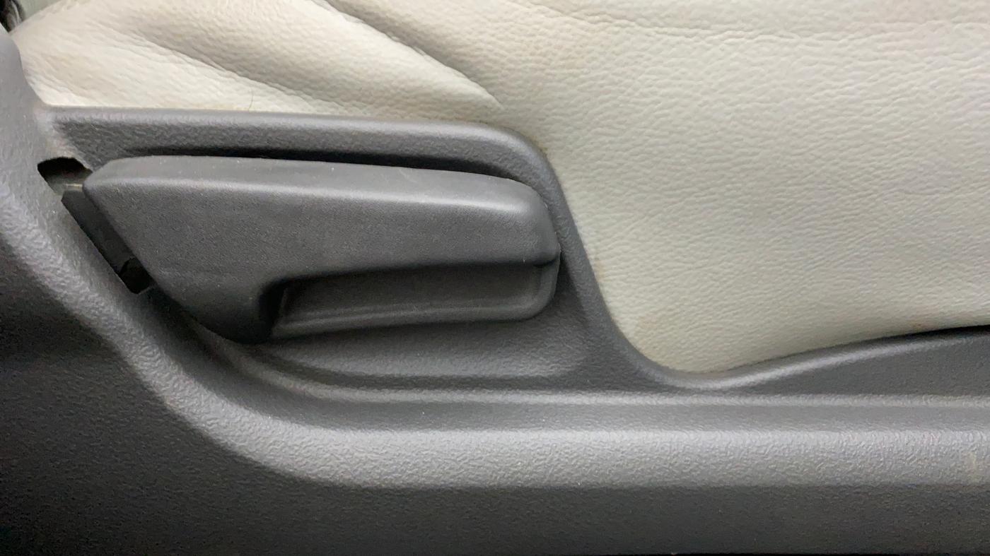 2009 Maruti Swift Dzire VXI 1.3, Petrol, Manual, 28,649 km, Driver Side Adjustment Panel