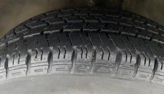 2012 Maruti Alto K10 VXI, Petrol, Manual, 19,625 km, Left Front Tyre Tread