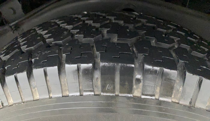 2022 Mahindra Bolero B6 (O), Diesel, Manual, 16,333 km, Left Rear Tyre Tread