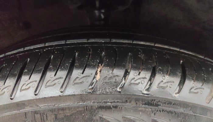 2022 KIA SONET HTX 1.0 IMT, Petrol, Manual, 17,963 km, Right Front Tyre Tread