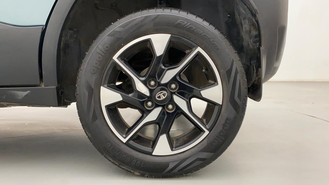 2022 Tata PUNCH CREATIVE  AMT, Petrol, Automatic, 21,030 km, Left Rear Wheel