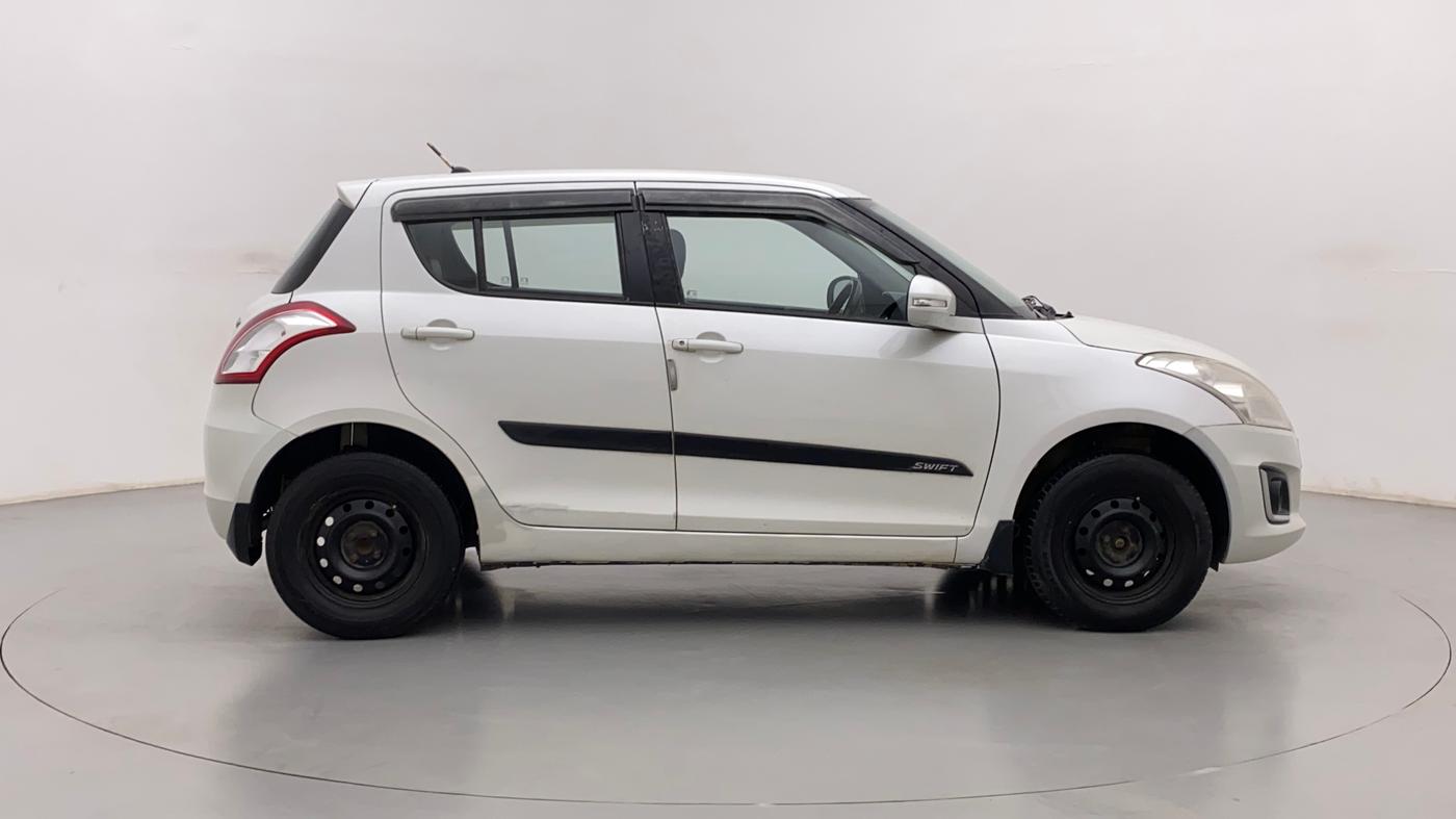 2017 Maruti Swift VXI, Petrol, Manual, 1,17,276 km, Right Side View