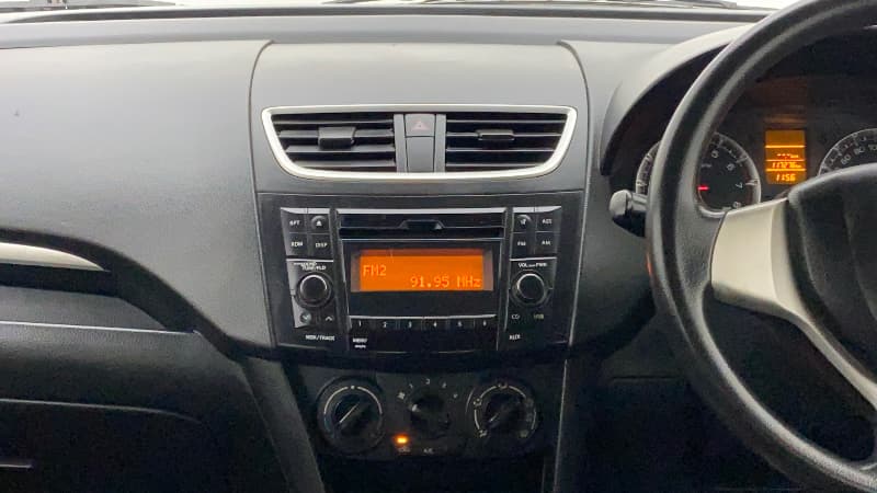 2017 Maruti Swift VXI, Petrol, Manual, 1,17,276 km, Air Conditioner
