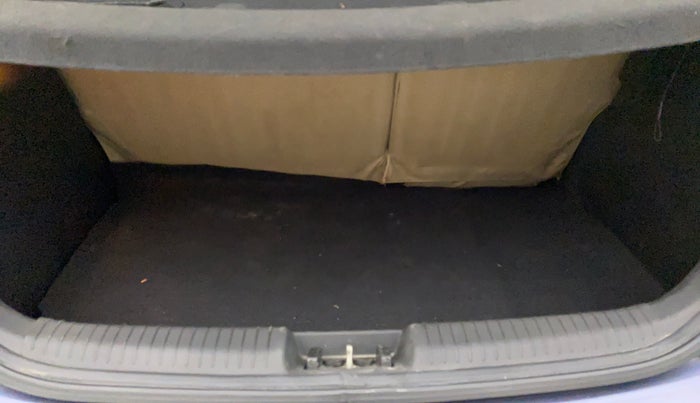2014 Hyundai i20 SPORTZ 1.2, Petrol, Manual, 34,978 km, Boot Inside