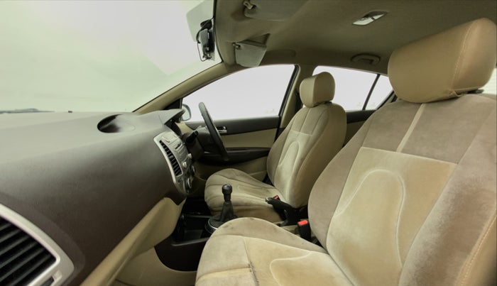 2011 Hyundai i20 SPORTZ (O) 1.2, Petrol, Manual, 53,134 km, Right Side Front Door Cabin
