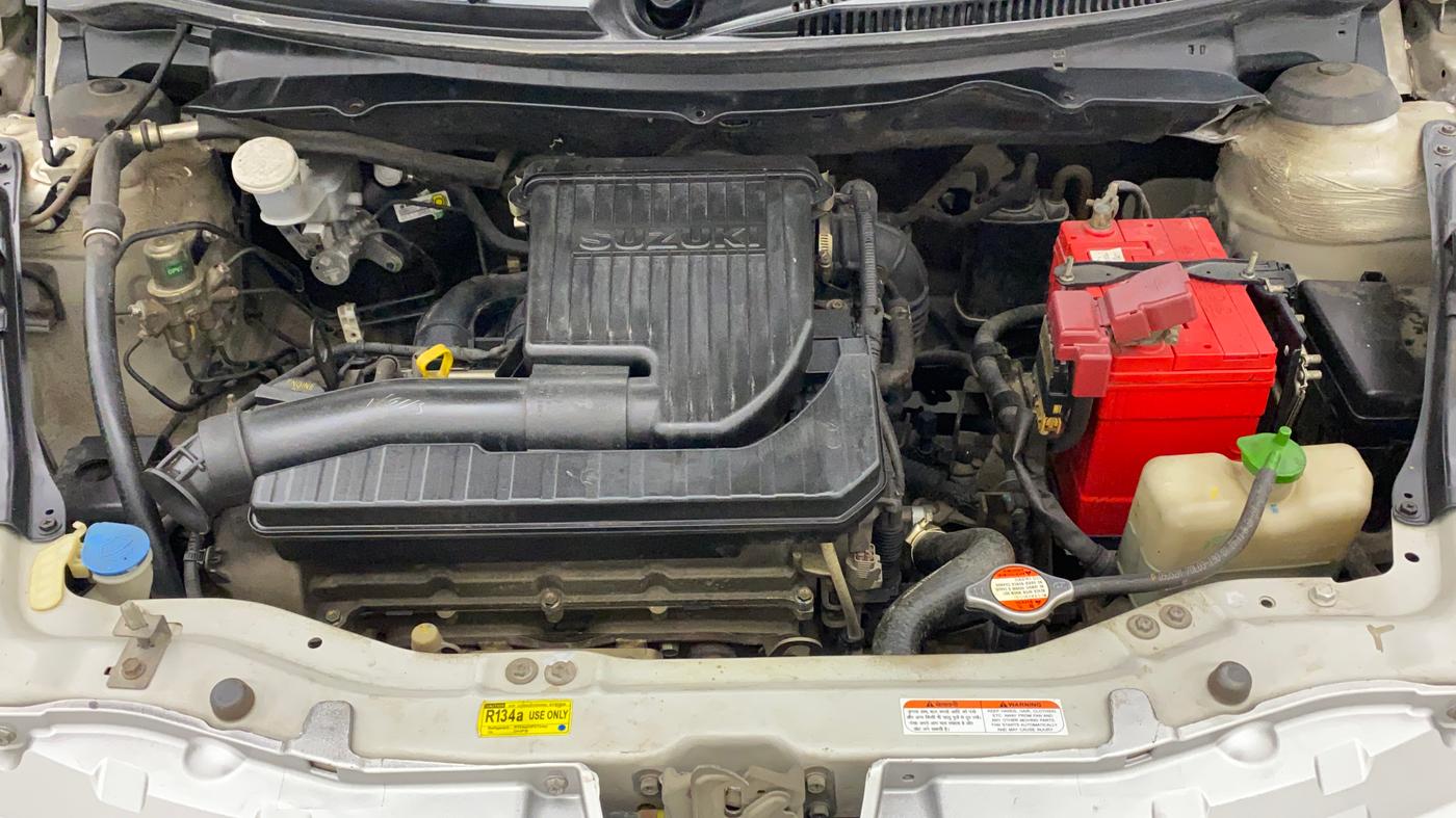 2011 Maruti Swift VXI, Petrol, Manual, 1,05,833 km, Open Bonet