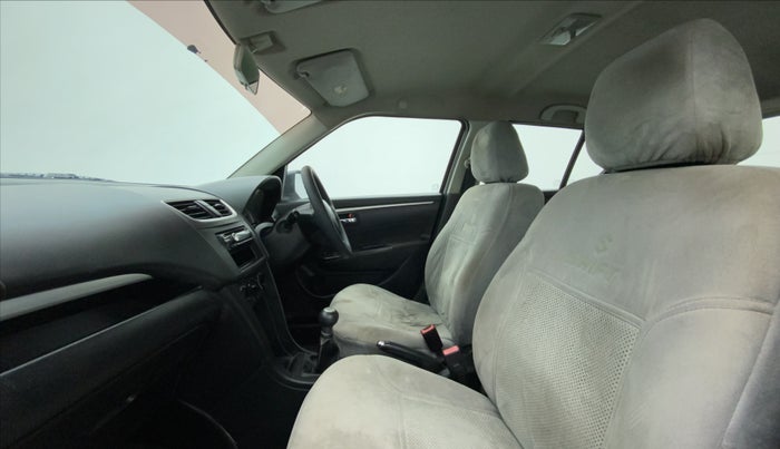 2011 Maruti Swift VXI, Petrol, Manual, 1,05,833 km, Right Side Front Door Cabin