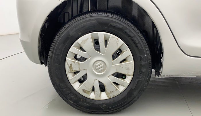 2011 Maruti Swift VXI, Petrol, Manual, 1,05,833 km, Right Rear Wheel