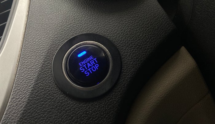 2018 Hyundai Verna 1.6 VTVT SX O, Petrol, Manual, 57,585 km, Keyless Start/ Stop Button