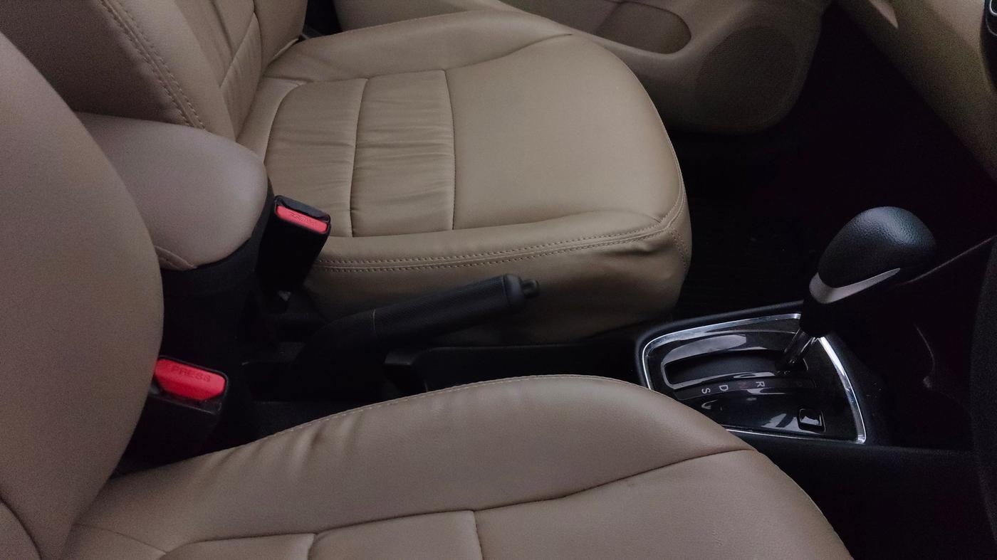 2023 Honda Amaze 1.2L I-VTEC VX CVT, Petrol, Automatic, 26,790 km, Gear Lever