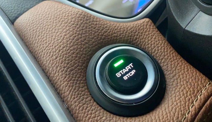 2022 MG HECTOR PLUS SHARP 1.5 PETROL TURBO CVT 6-STR, Petrol, Automatic, 79,226 km, Keyless Start/ Stop Button