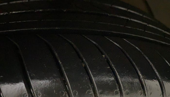 2021 MG HECTOR SHARP 1.5 PETROL CVT, Petrol, Automatic, 53,538 km, Left Front Tyre Tread