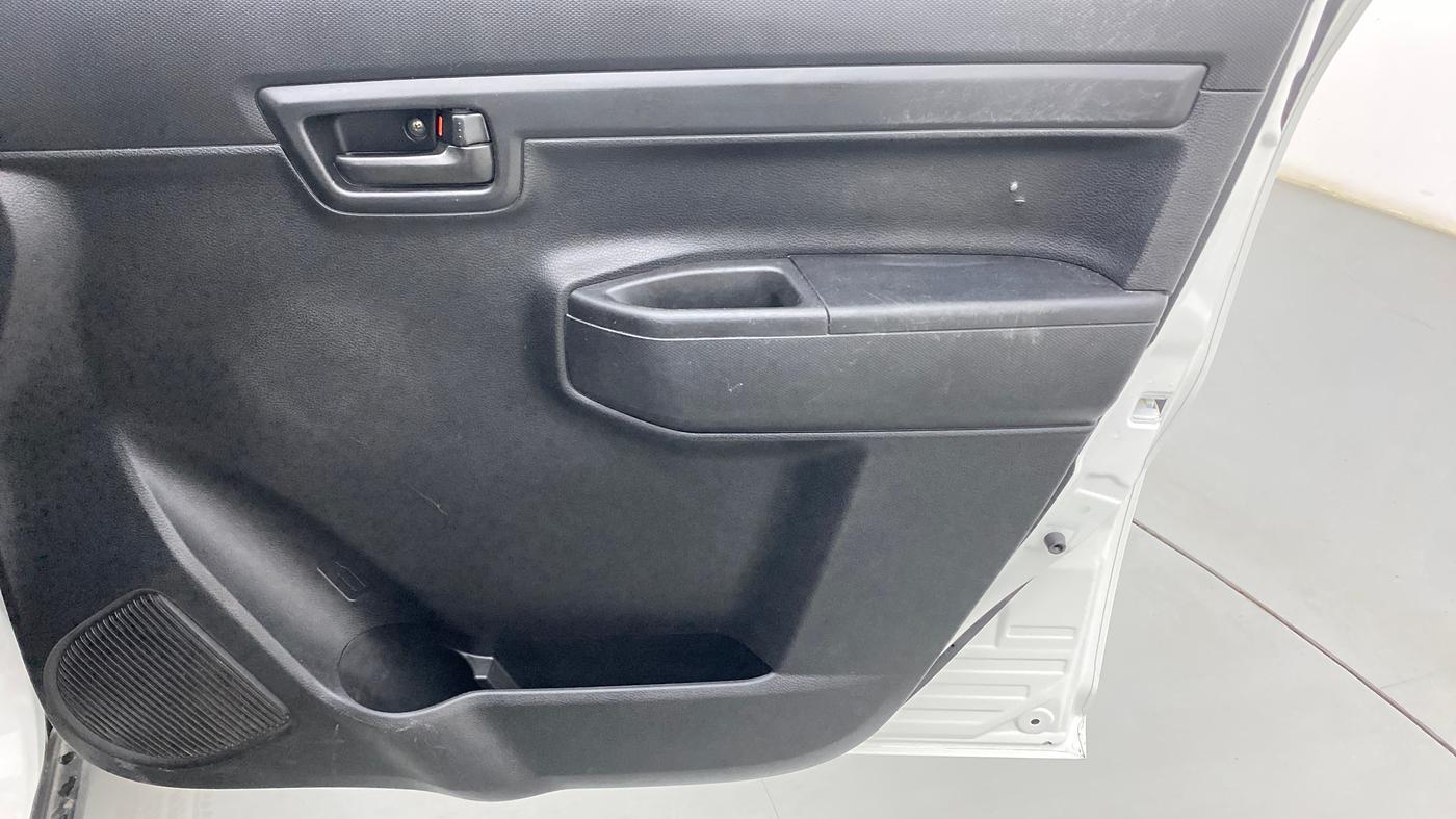 2021 Maruti S PRESSO VXI+, Petrol, Manual, 6,057 km, Driver Side Door Panels Control
