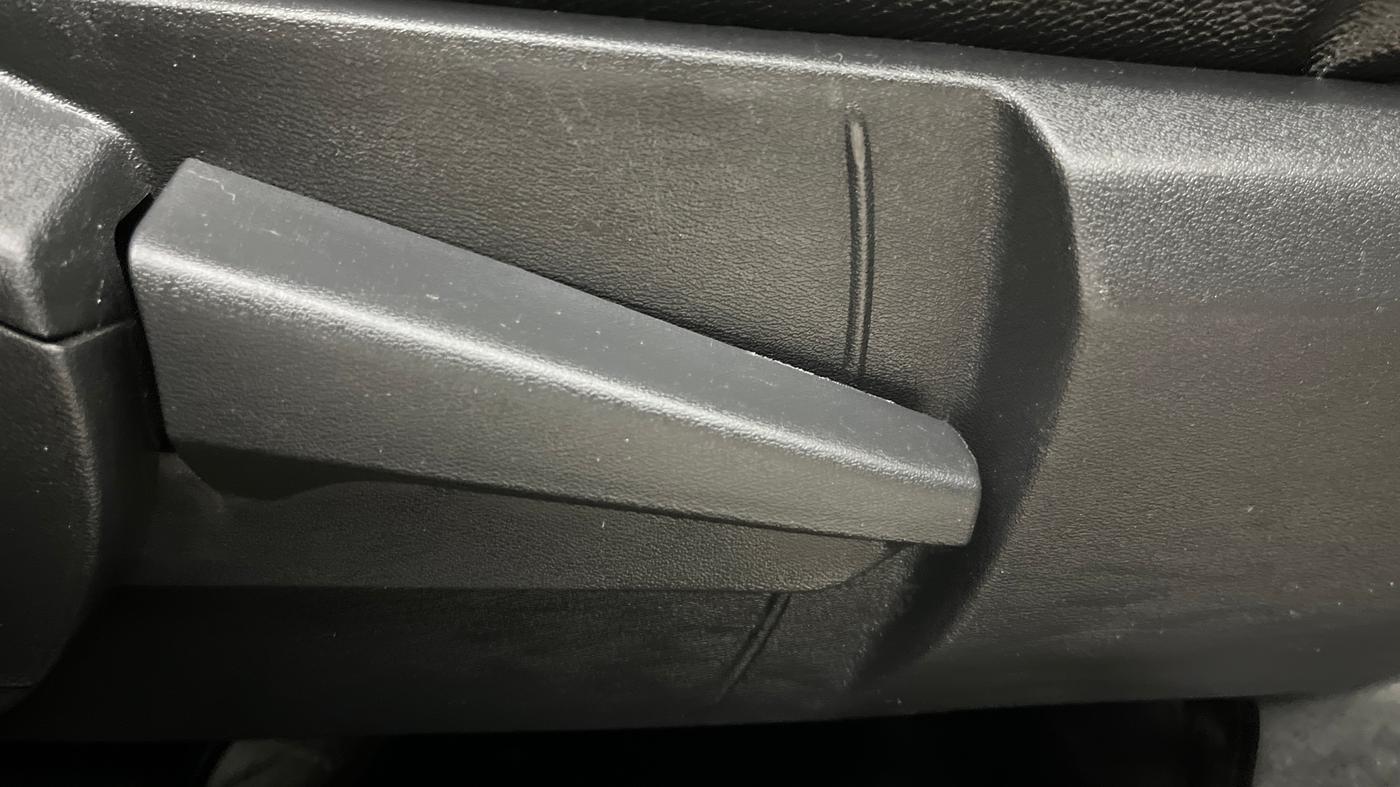 2022 Nissan MAGNITE XV TURBO CVT, Petrol, Automatic, 20,763 km, Driver Side Adjustment Panel