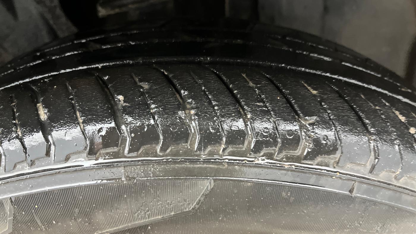 2022 Nissan MAGNITE XV TURBO CVT, Petrol, Automatic, 20,763 km, Right Front Tyre Tread