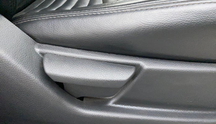 2014 Hyundai Eon MAGNA +, Petrol, Manual, Driver Side Adjustment Panel