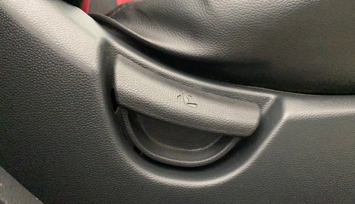 2015 Hyundai Grand i10 SPORTZ 1.2 KAPPA VTVT, Petrol, Manual, 71,296 km, Driver Side Adjustment Panel