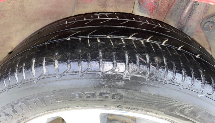 2015 Hyundai Elite i20 SPORTZ 1.2 (O), Petrol, Manual, 36,687 km, Left Rear Tyre Tread