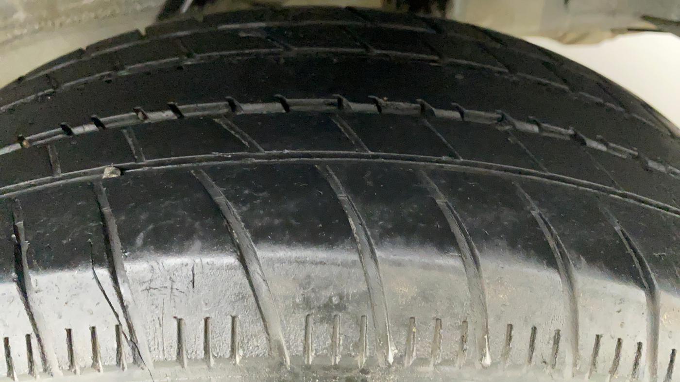 2019 Honda Amaze 1.2L I-VTEC E, Petrol, Manual, 29,588 km, Left Rear Tyre Tread