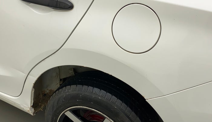 2019 Honda Amaze 1.2L I-VTEC E, Petrol, Manual, 29,588 km, Left quarter panel - Minor scratches