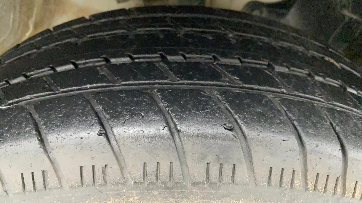 2019 Honda Amaze 1.2L I-VTEC E, Petrol, Manual, 29,588 km, Right Front Tyre Tread