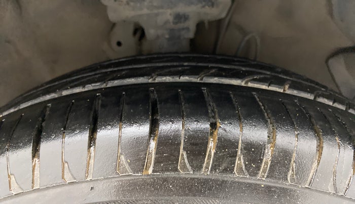 2012 Hyundai i20 SPORTZ 1.2, Petrol, Manual, 92,054 km, Right Front Tyre Tread