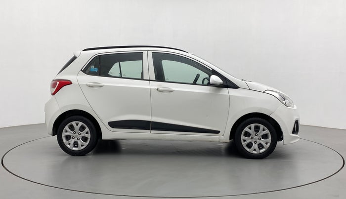 2016 Hyundai Grand i10 SPORTZ 1.2 KAPPA VTVT, Petrol, Manual, 73,565 km, Right Side View