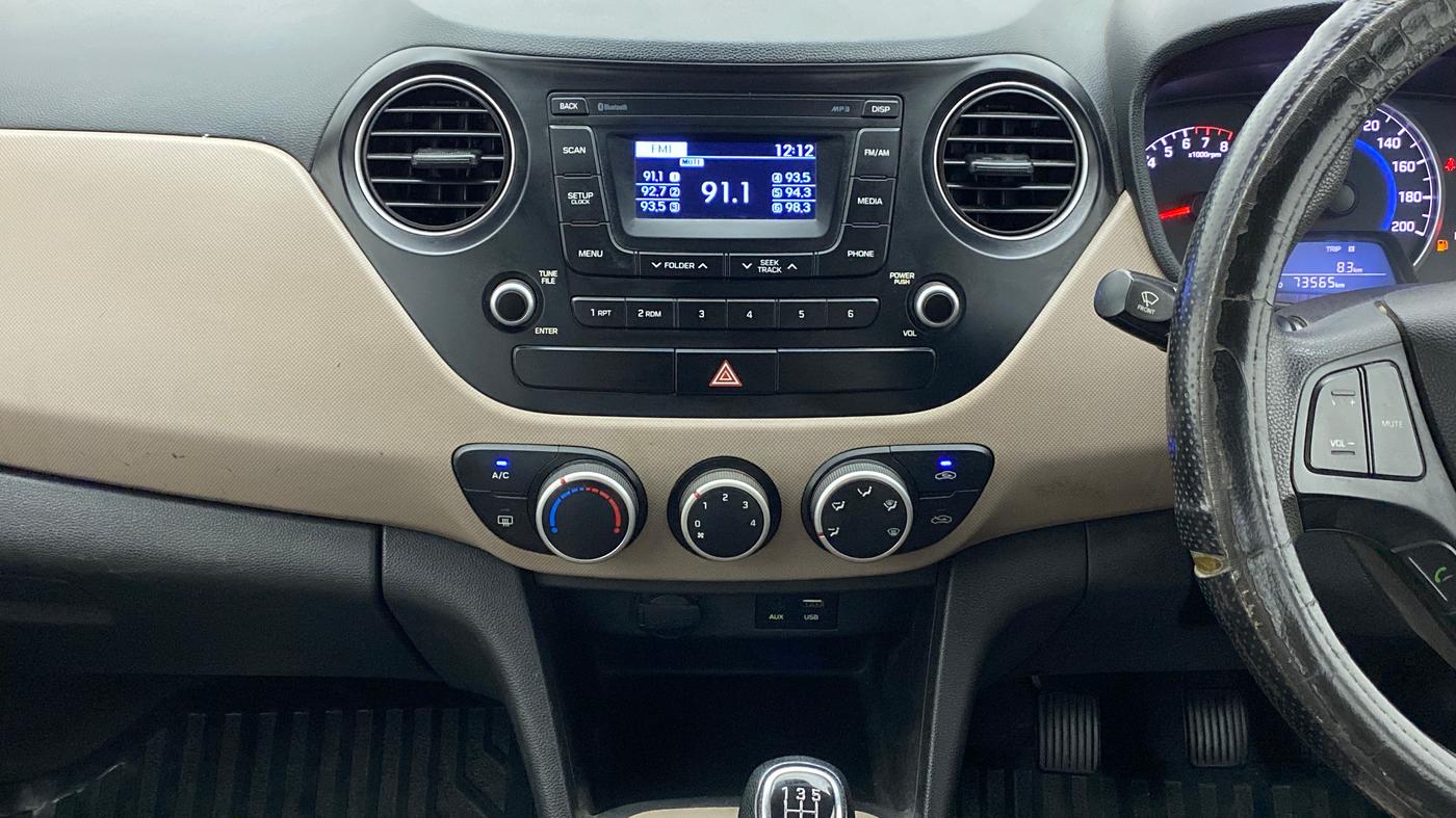 2016 Hyundai Grand i10 SPORTZ 1.2 KAPPA VTVT, Petrol, Manual, 73,565 km, Air Conditioner