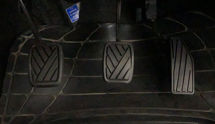 2018 Maruti Baleno DELTA PETROL 1.2, Petrol, Manual, 64,965 km, Pedals