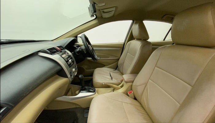 2011 Honda City 1.5L I-VTEC V AT, Petrol, Automatic, 1,10,045 km, Right Side Front Door Cabin