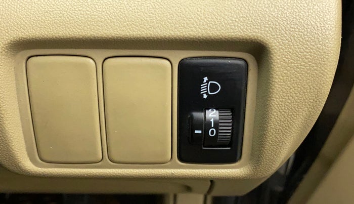 2011 Honda City 1.5L I-VTEC V AT, Petrol, Automatic, 1,10,045 km, Dashboard - Headlight height adjustment not working