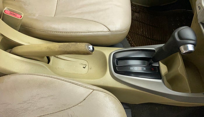 2011 Honda City 1.5L I-VTEC V AT, Petrol, Automatic, 1,10,045 km, Gear Lever
