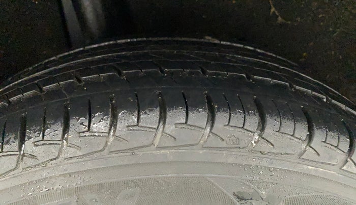 2018 Maruti Baleno DELTA PETROL 1.2, Petrol, Manual, 13,151 km, Right Rear Tyre Tread