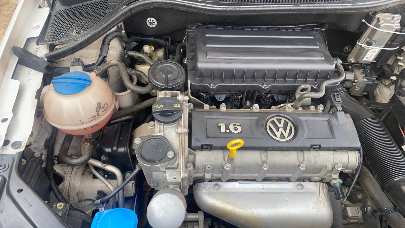 2016 Volkswagen Vento HIGHLINE 1.6 MPI, Petrol, Manual, 29,541 km, Engine View - Right