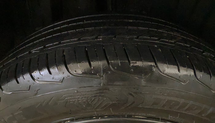 2023 Maruti FRONX DELTA PLUS 1.2MT, Petrol, Manual, 25,983 km, Right Rear Tyre Tread