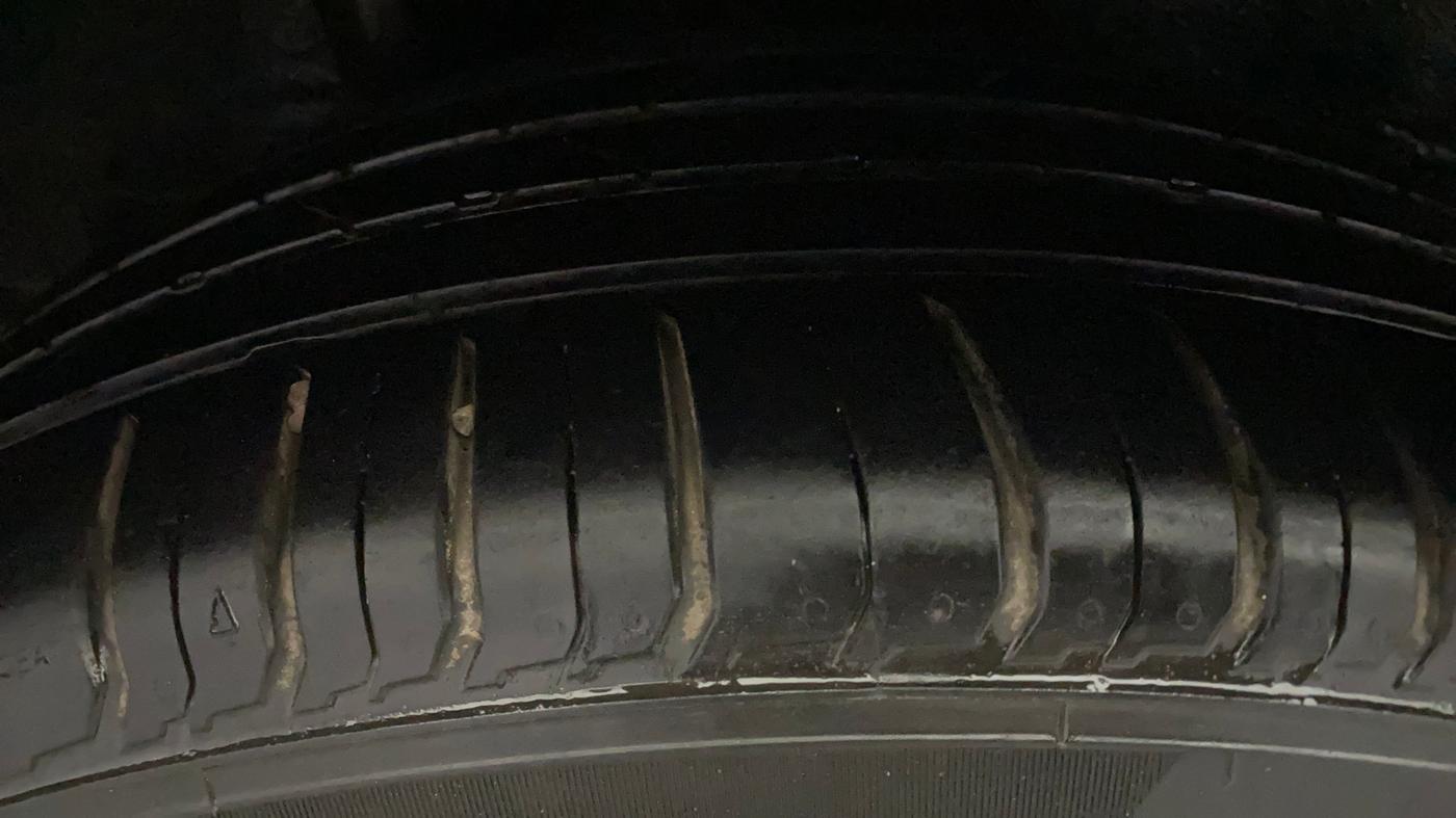 2019 Hyundai VENUE SX 1.0 TURBO, Petrol, Manual, 63,145 km, Right Rear Tyre Tread