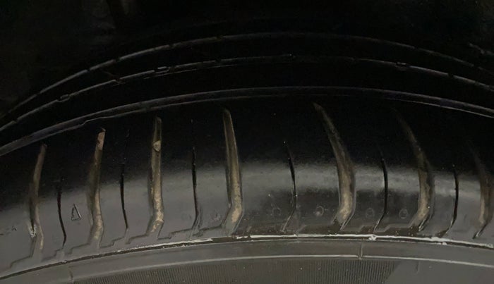 2019 Hyundai VENUE SX 1.0 TURBO, Petrol, Manual, 63,145 km, Right Rear Tyre Tread