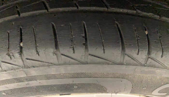 2019 Maruti Alto VXI, Petrol, Manual, 16,511 km, Left Front Tyre Tread