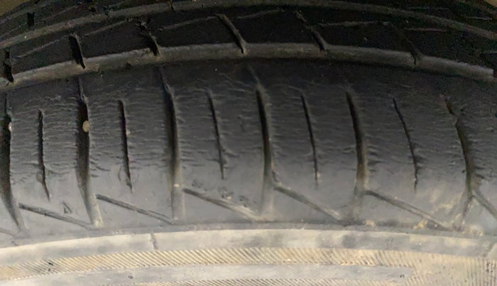 2019 Maruti Alto VXI, Petrol, Manual, 16,511 km, Right Front Tyre Tread