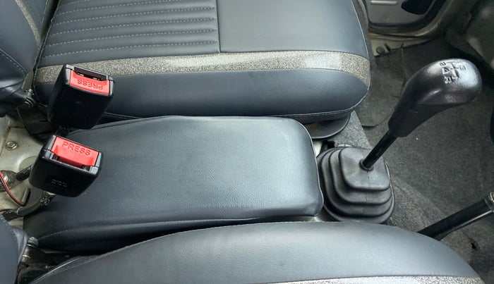 2017 Maruti OMNI E 8 STR, Petrol, Manual, 25,895 km, Gear Lever