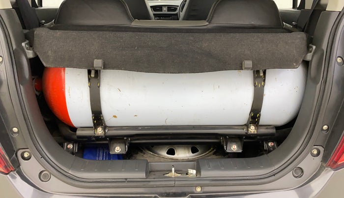 2017 Maruti Alto K10 LXI CNG (AIRBAG), CNG, Manual, 72,705 km, Boot Inside