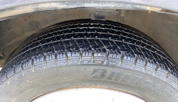 2017 Maruti Alto K10 LXI CNG (AIRBAG), CNG, Manual, 72,705 km, Left Front Tyre Tread