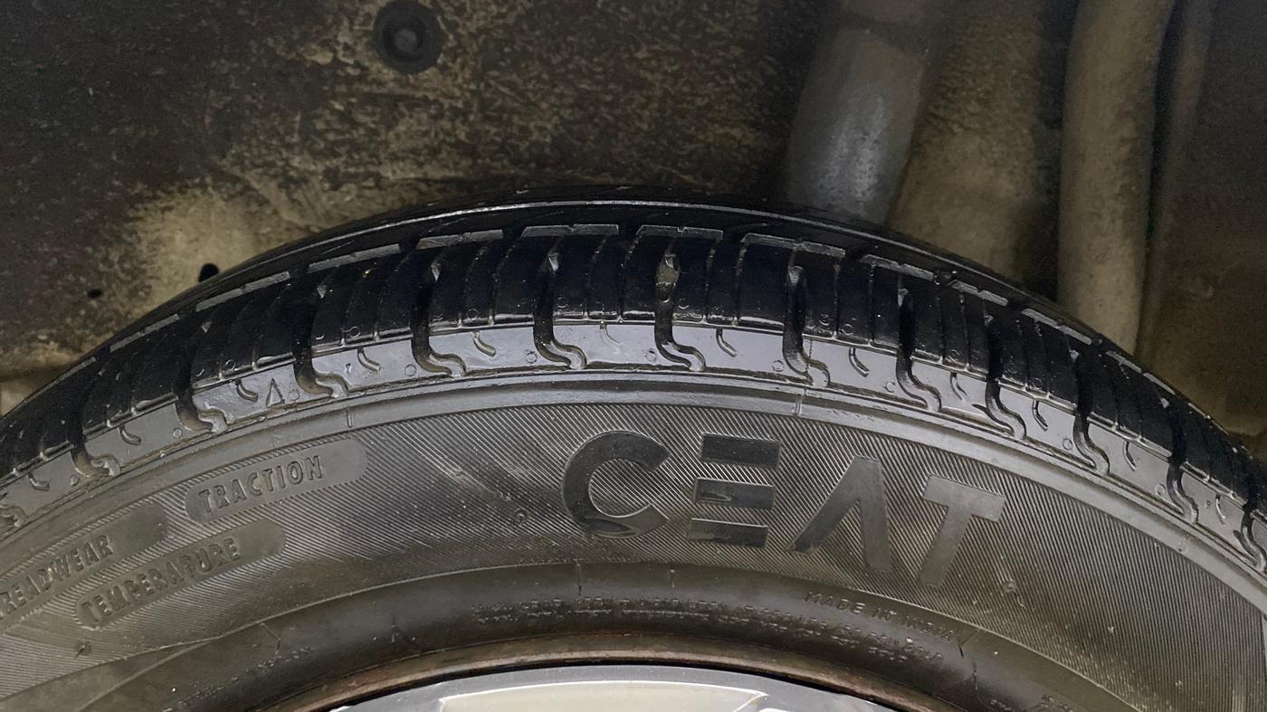 2016 Maruti Celerio VXI AMT, Petrol, Automatic, 15,686 km, Left Rear Tyre Tread