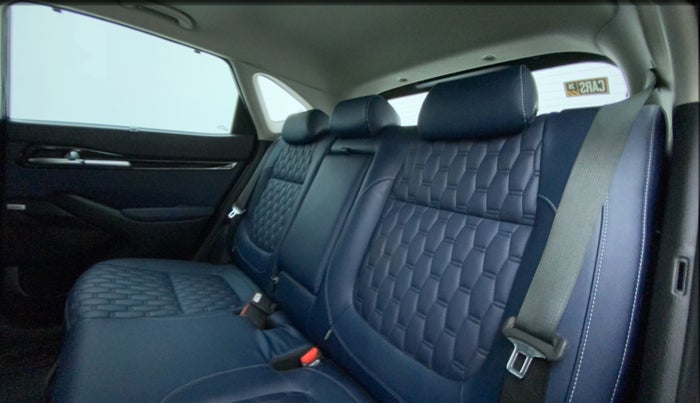 2021 KIA SELTOS X LINE 1.4 PETROL DCT, Petrol, Automatic, 28,803 km, Right Side Rear Door Cabin