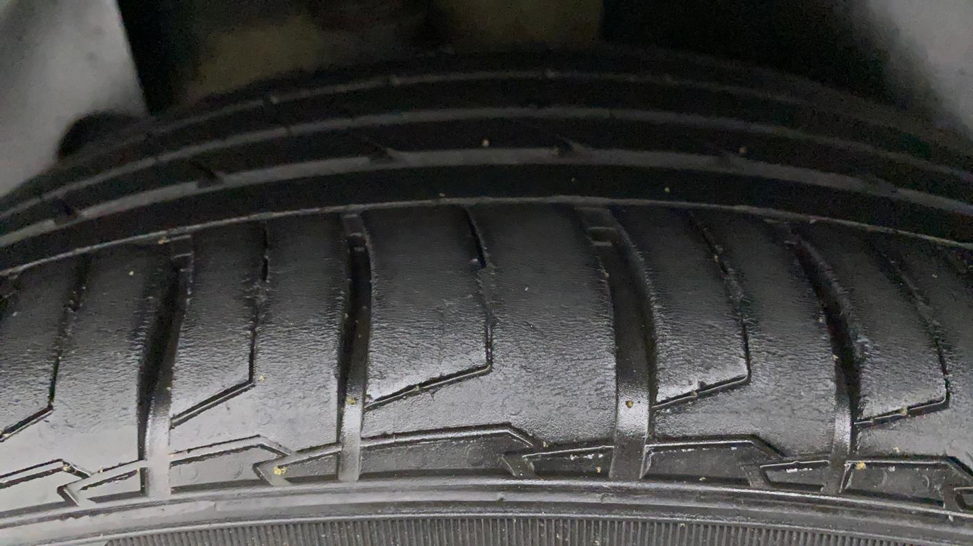 2021 KIA SELTOS X LINE 1.4 PETROL DCT, Petrol, Automatic, 28,803 km, Right Rear Tyre Tread
