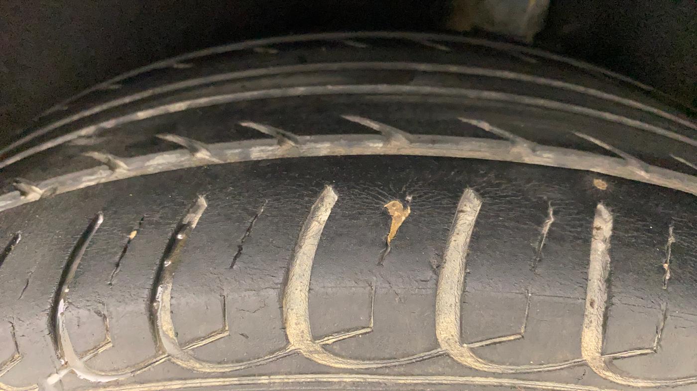 2016 Ford Ecosport TITANIUM 1.5L PETROL AT, Petrol, Automatic, 39,813 km, Left Rear Tyre Tread