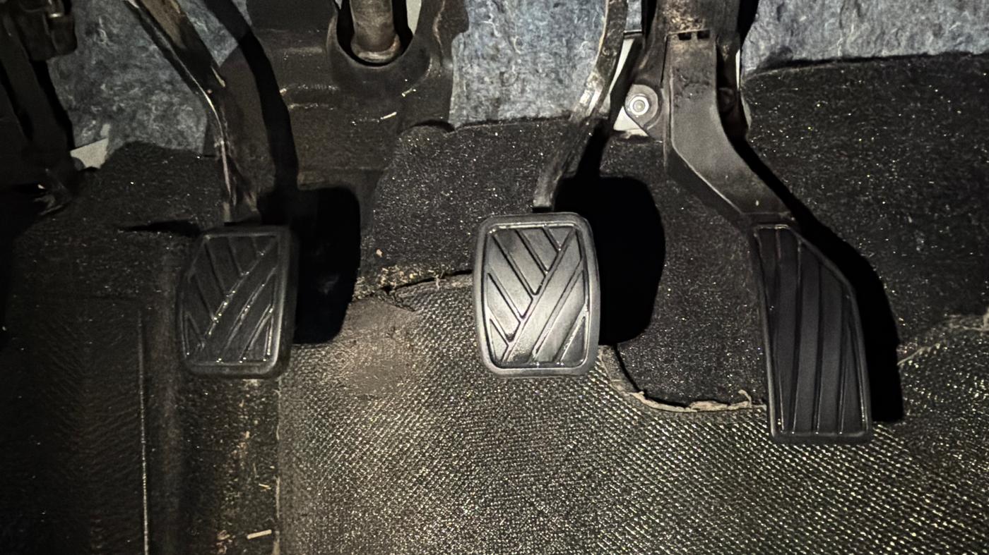 2025 Maruti BREZZA VXI S-CNG, CNG, Manual, 24,286 km, Pedals