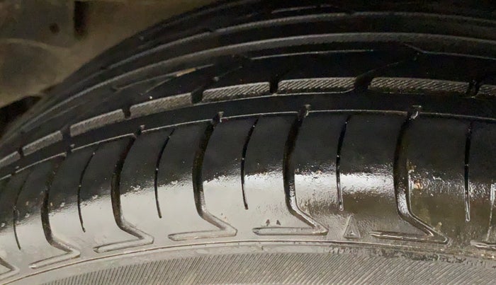 2021 Honda City 1.5L I-VTEC V MT 5TH GEN, Petrol, Manual, 12,496 km, Left Rear Tyre Tread